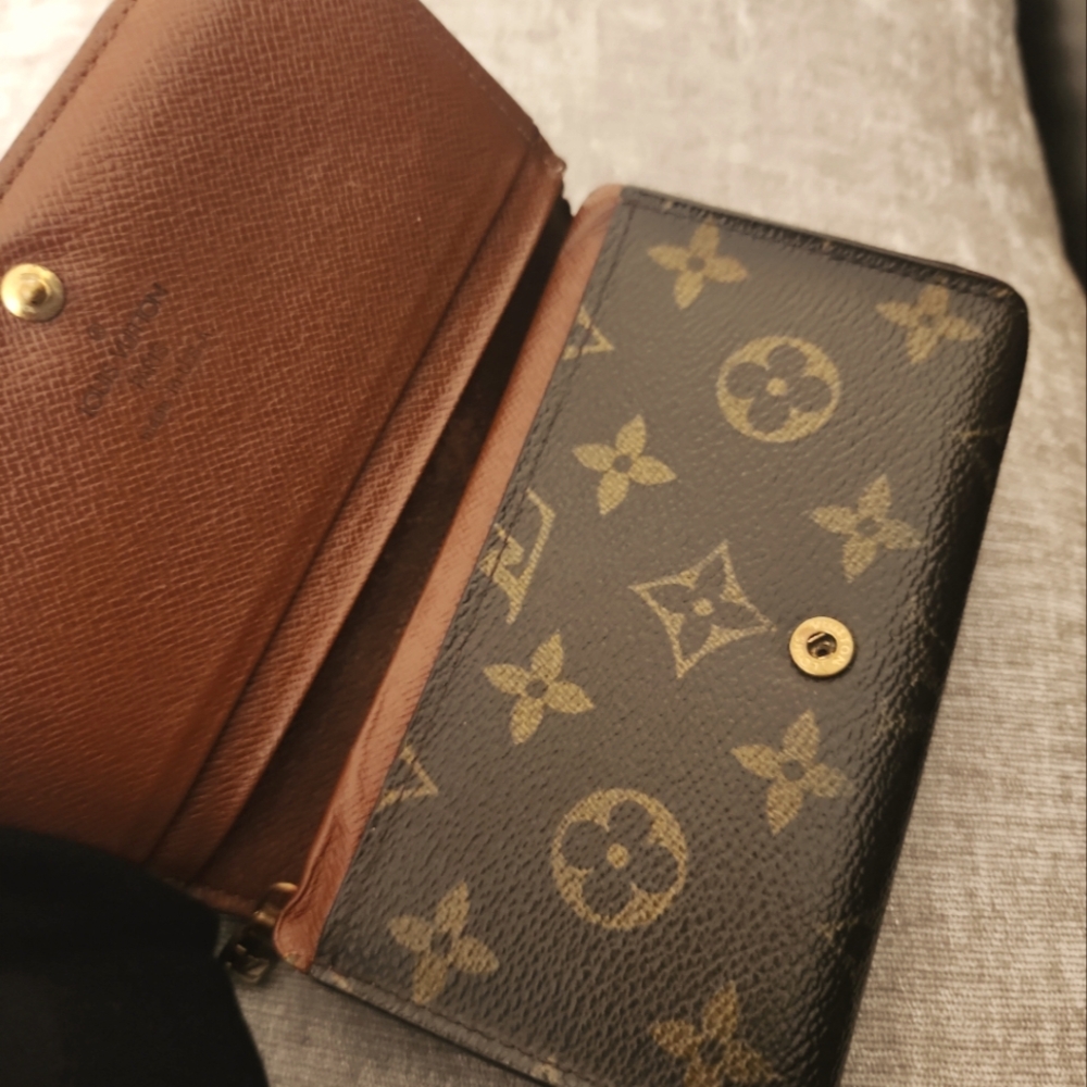 LOUIS VUITTON PORTE-MONNAIE VIET TRESOR Monogram Bi-Fold Wallet